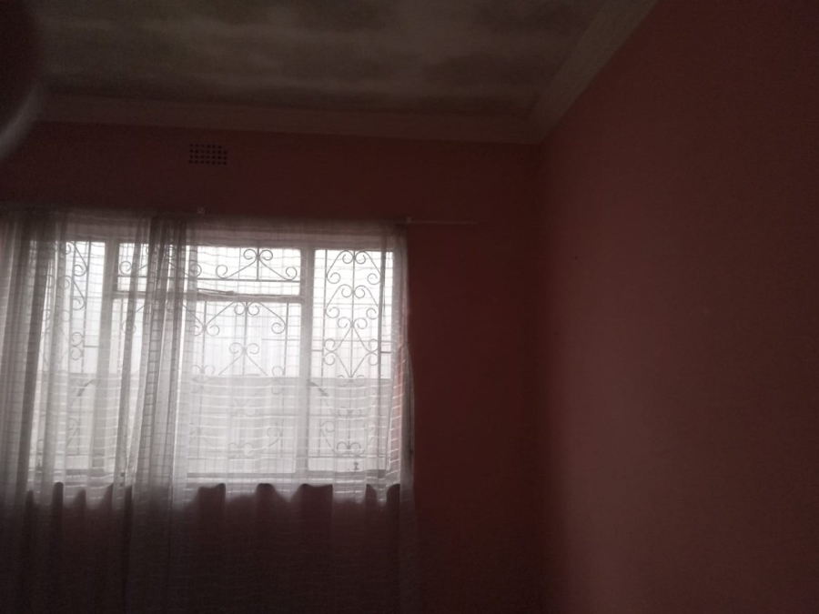 To Let Commercial Property for Rent in Eikendal Western Cape
